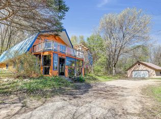 E3106 Bunker Rd, Waupaca, WI 54981