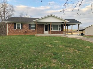 207 Sherry Dr, Mount Airy, NC 27030