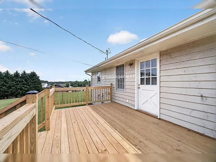 2591 Doc Hughes Rd — Photo 33