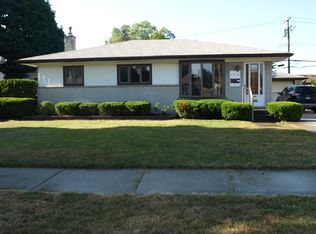 1216 Ralph St, Garden City, MI 48135