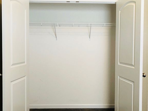 4th image of 4297 Savannah Dr #248