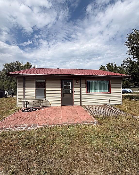 1st image of 46272 1st Homestead Rd