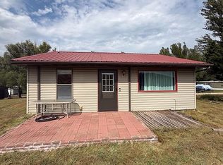 46272 1st Homestead Rd, Burwell, NE 68823