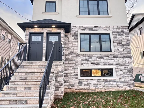 328 Robinson Ave, Staten Island, NY 10312