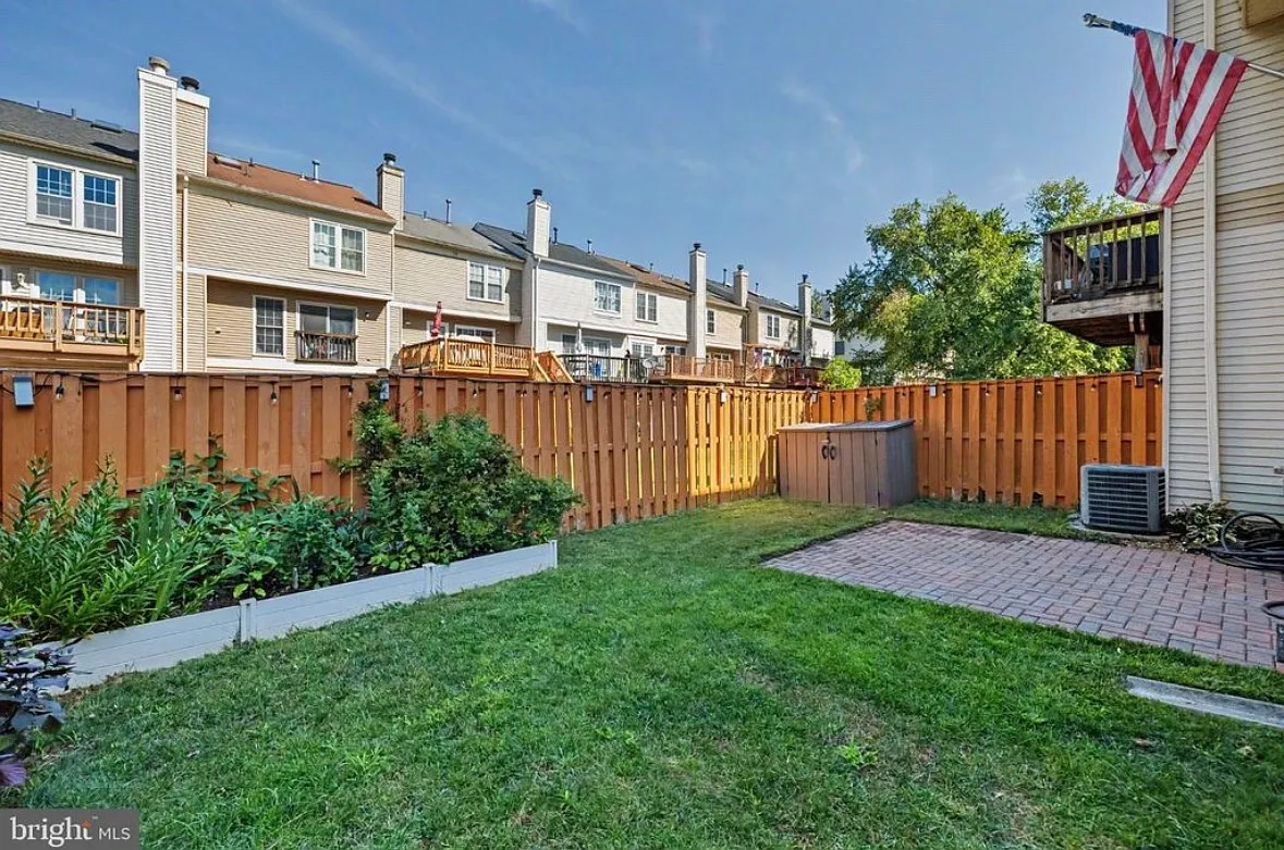 1 bed, $1,600 — Photo 2