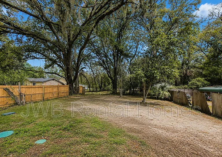 3627 McMillan Ave — Photo 14