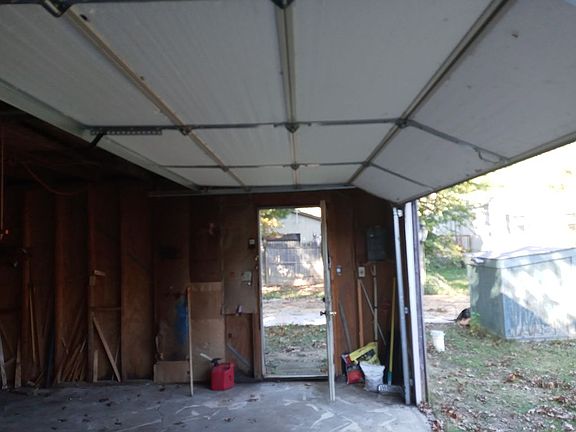 3rd image of 17168 Holly Shores Dr