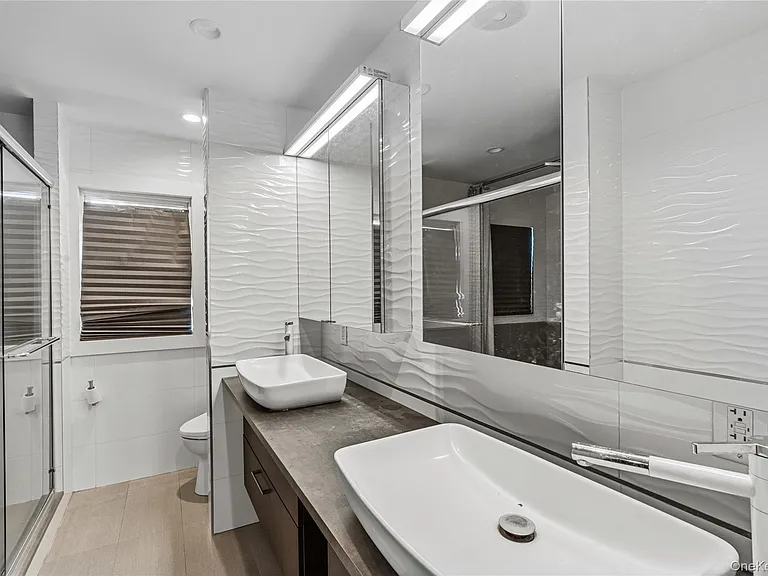 31 Sutton Hill Ln — Photo 27