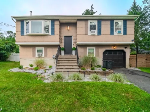 5 Delaware Ave, Jefferson Twp., NJ 07849