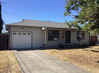 458 E Downs St, Stockton, CA 95204