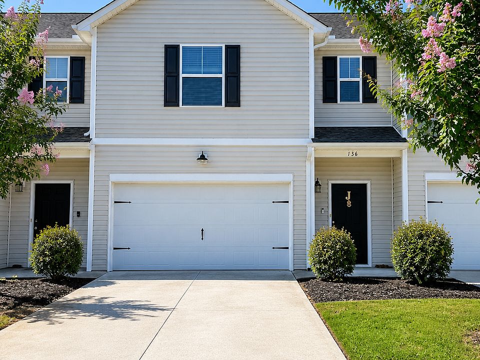 1st image of 136 Heritage Place Dr