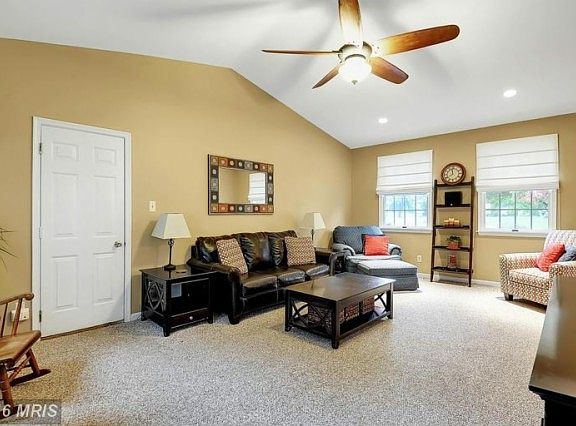 3rd image of 2091 Hammond Ave