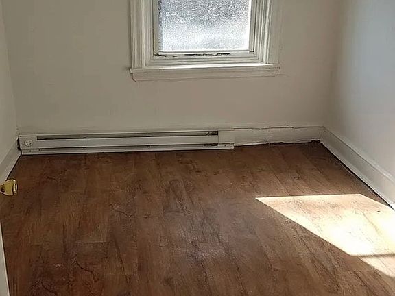 5th image of 6216 W Stiles St #1