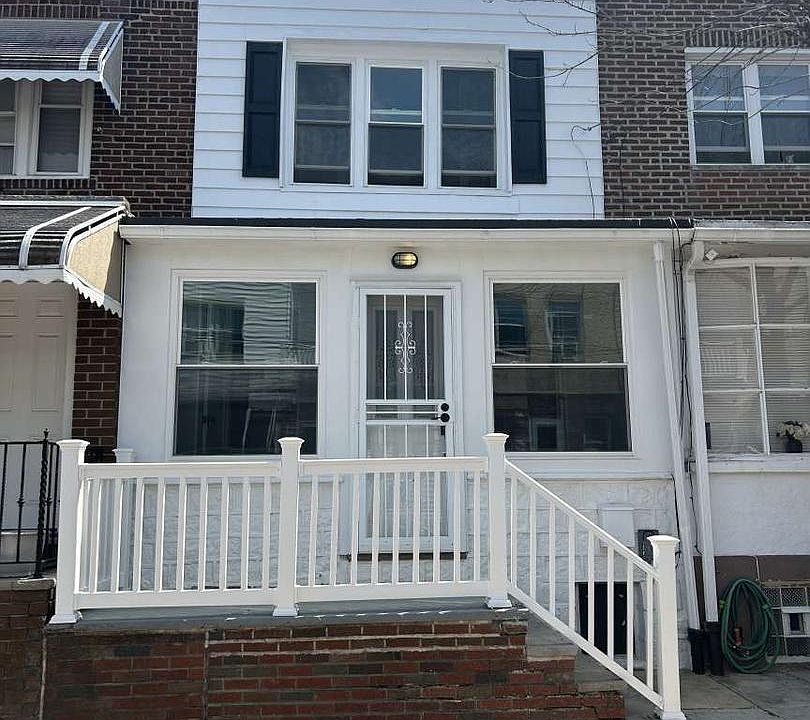 1st image of 2835 S Smedley St