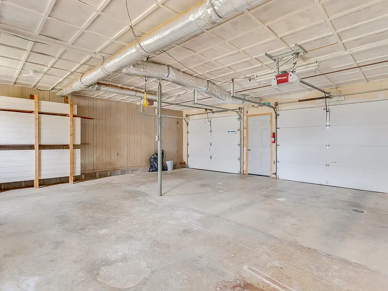 1109 James Blvd — Photo 34