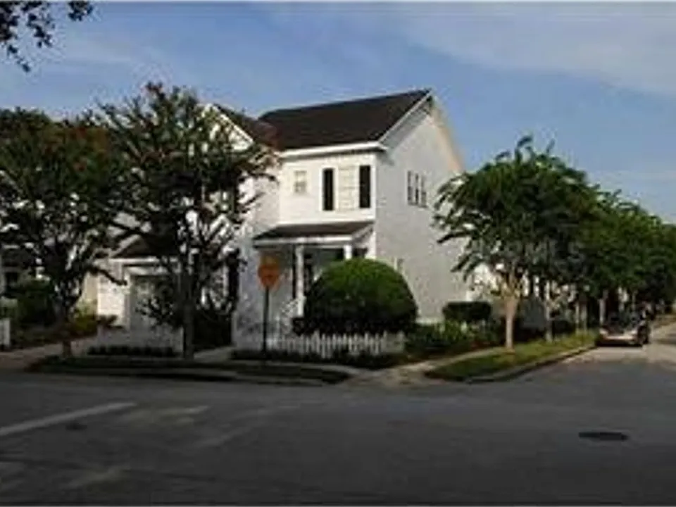 607 Wisteria Ct