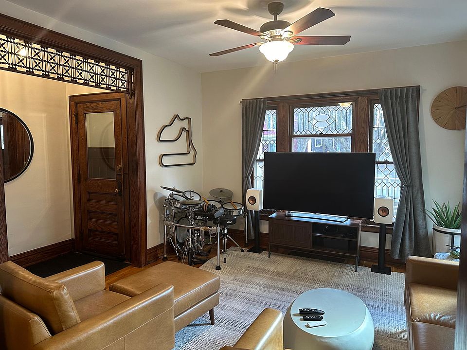 1st image of 438 W Delavan Ave #1