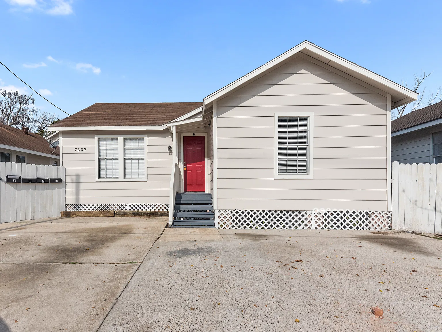 2 bed, 950 sqft, $1,299 — Photo 2