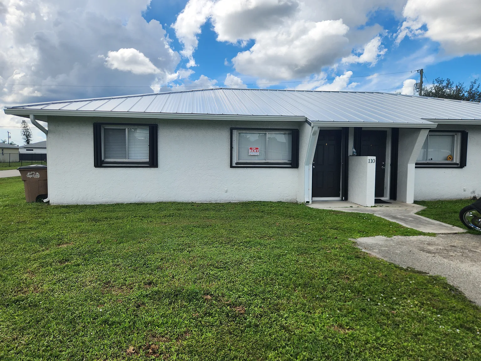 2 bed, 896 sqft, $1,500 — Photo 1