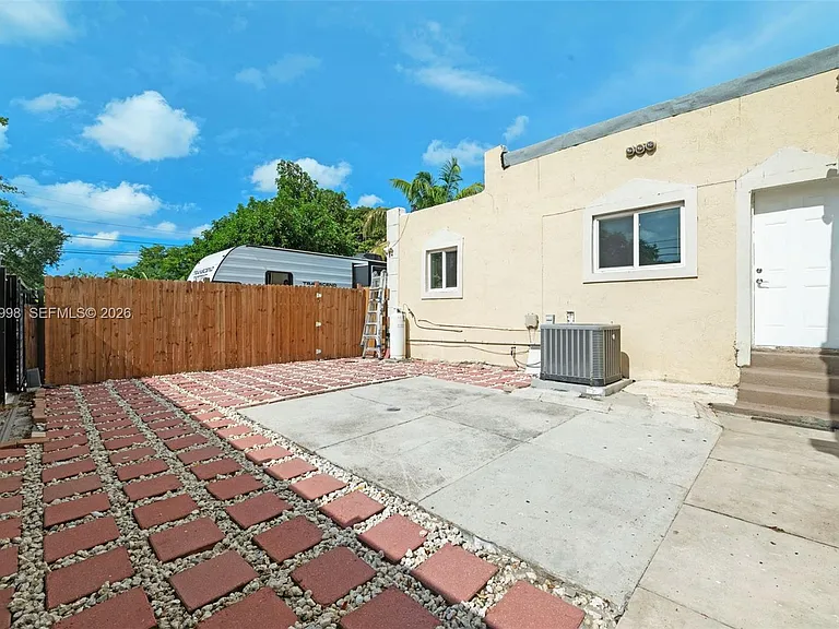 1199 NW 121st St — Photo 19