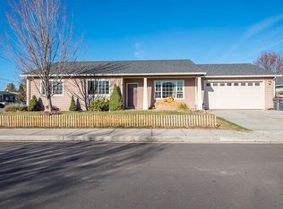 2705 Eagle Creek Dr, White City, OR 97503