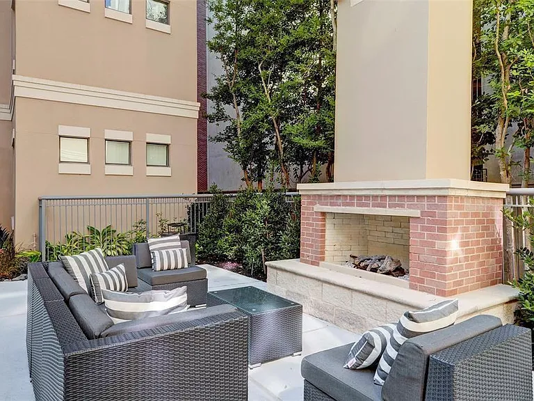 1901 Post Oak Blvd #3503 — Photo 40