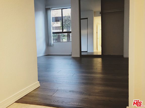 4th image of 22100 Burbank Blvd Unit 114B