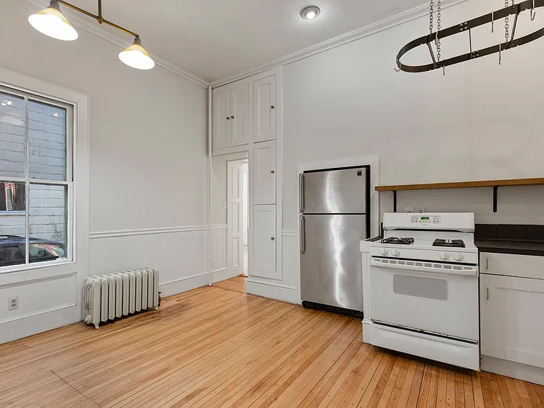 34 Cushman St #1 — Photo 13