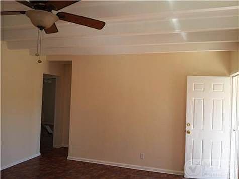 4th image of 723 49th St