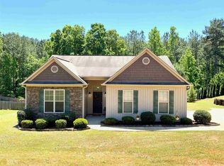 137 Edgemont Ct, Lagrange, GA 30240