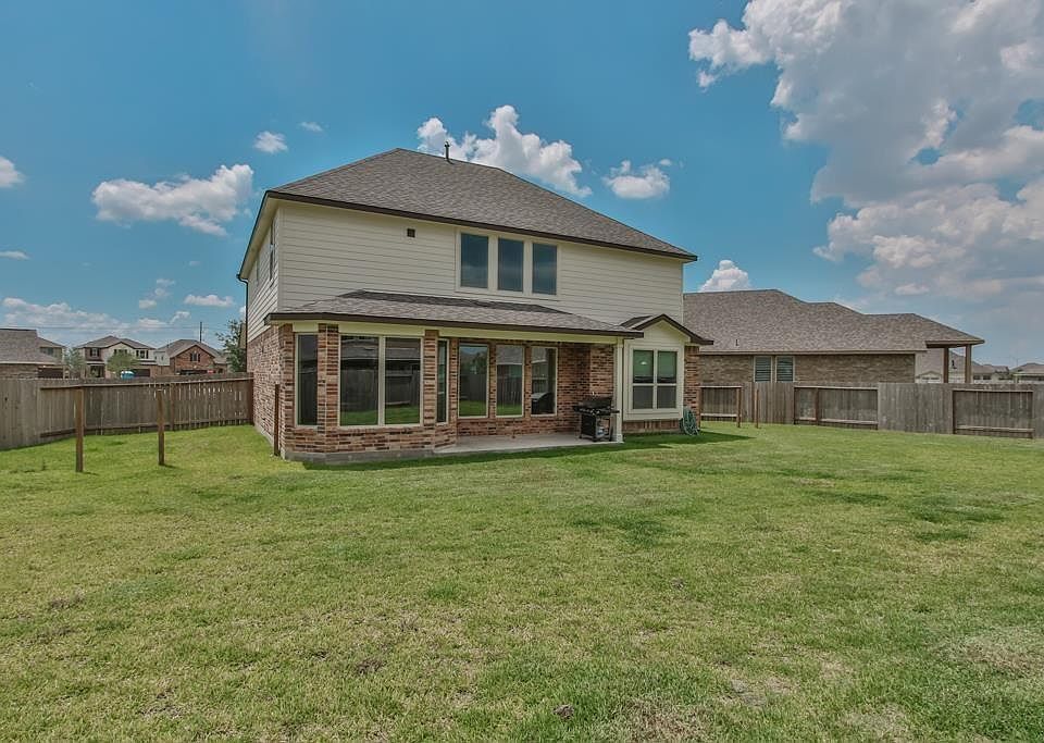 1st image of 21003 Chir Pine Cir