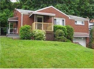 3212 Overlook Dr, McKeesport, PA 15133