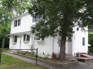 21 Randall Rd, Shoreham, NY 11786