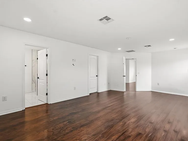 3332 Whistling Trl — Photo 36