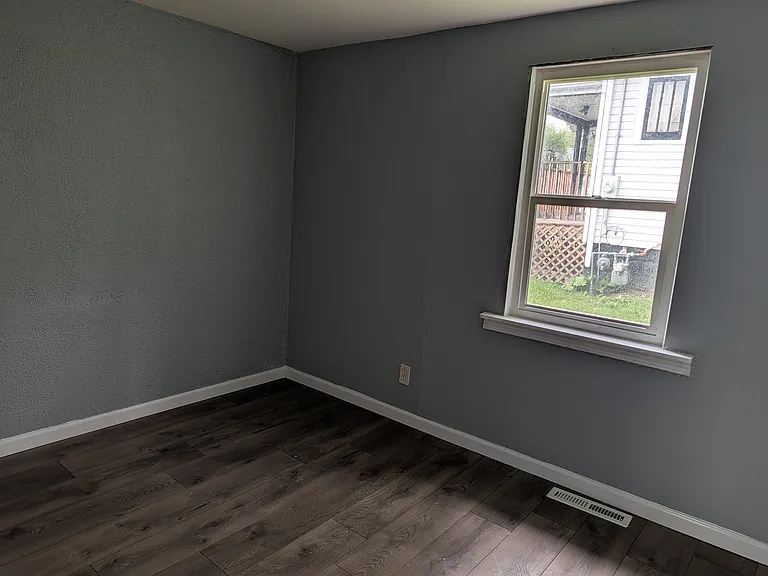 736 Plaisance Ave — Photo 8