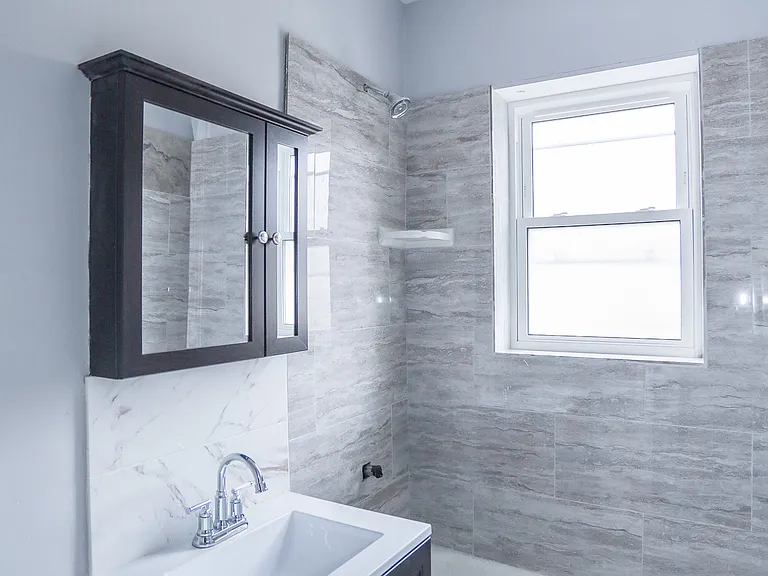 6956 N Ashland Blvd #306 — Photo 8