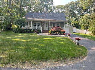 257 Holbrook Ave, Lake Ronkonkoma, NY 11779