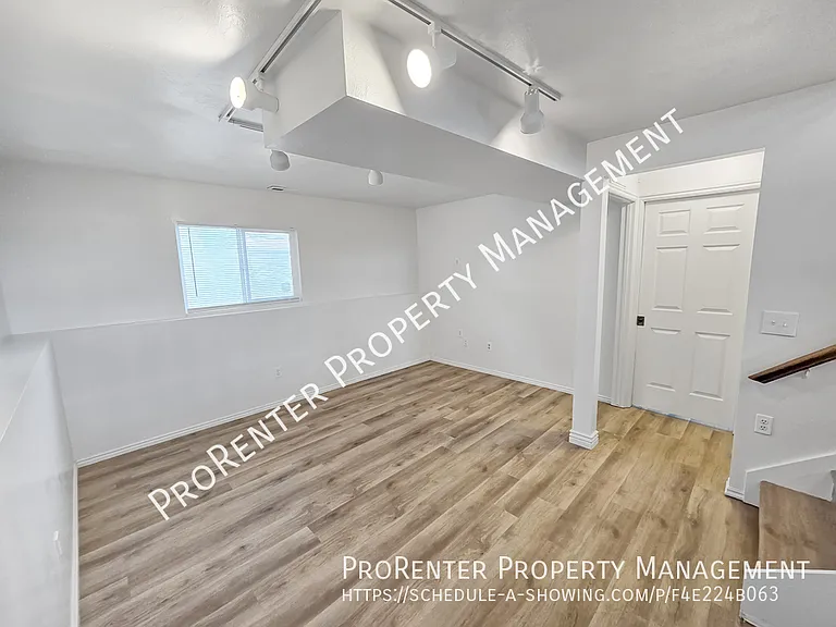 3099 W 8565 S — Photo 13