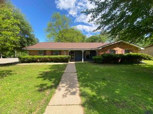 1906 Miles Dr, Longview, TX 75605