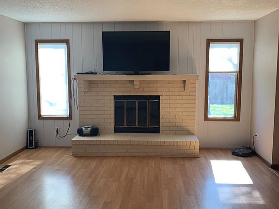 5th image of 2613 N Coachman Dr