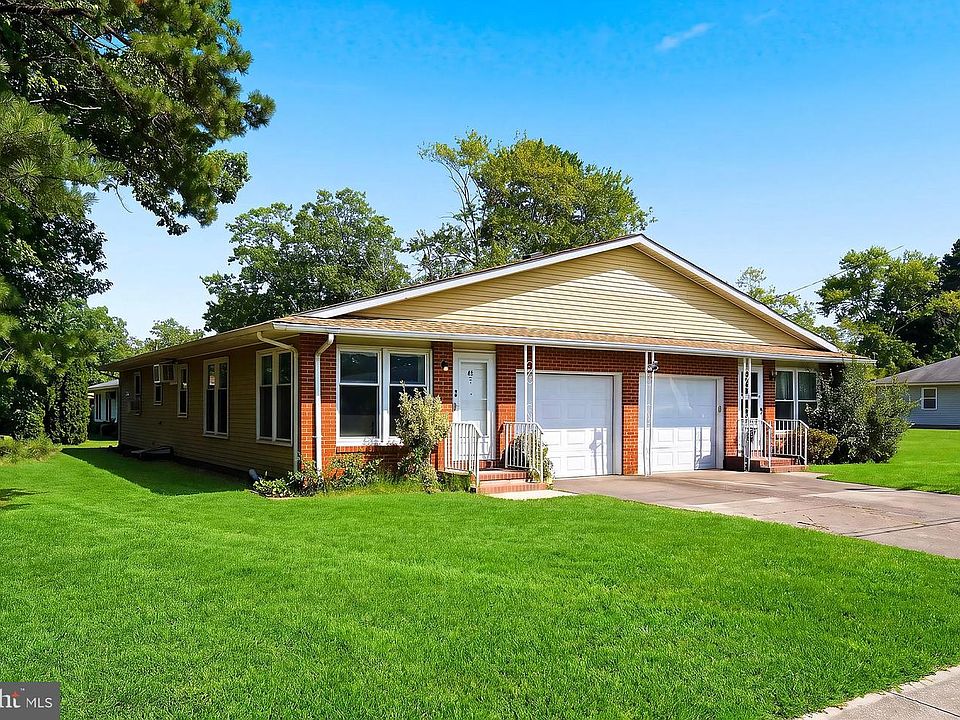 1st image of 45 Dogwood Rd #8