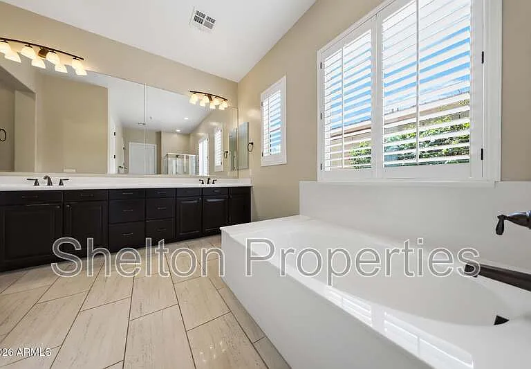 20441 W Hamilton St — Photo 29