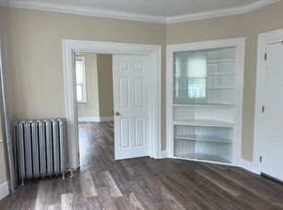 194 Lexington St APT 2, Boston, MA 02128