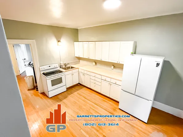 40 1st St #1, Swanton, VT 05488