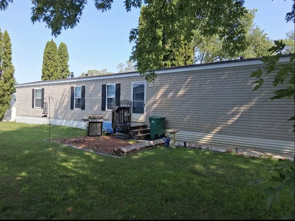 1415 Main St Trailer 39, Houlton, WI 54082