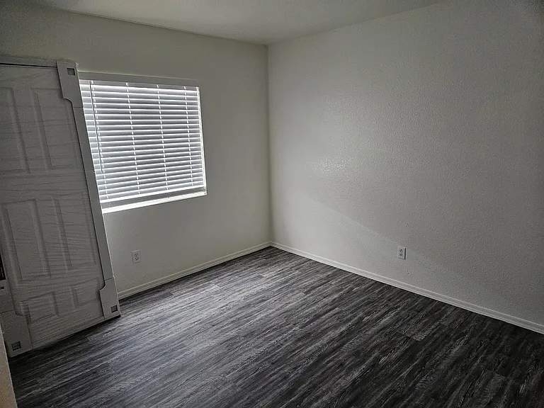 173 W Jasper Dr — Photo 8