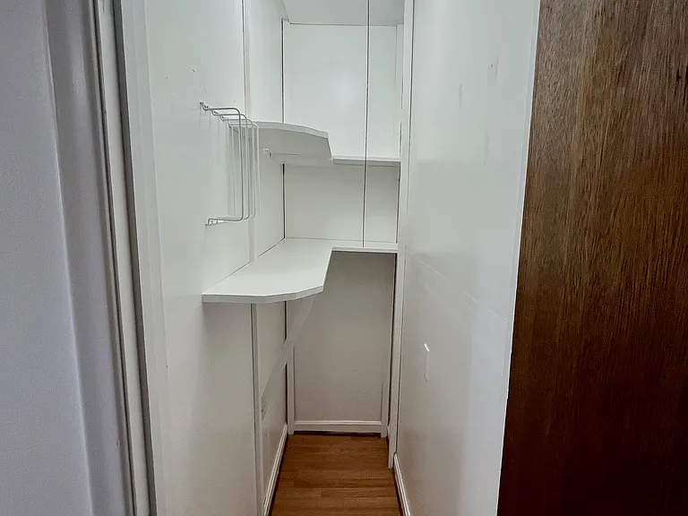 513 E Main St — Photo 6