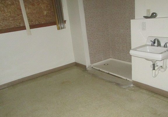 5th image of 4353 W Fond Du Lac Ave