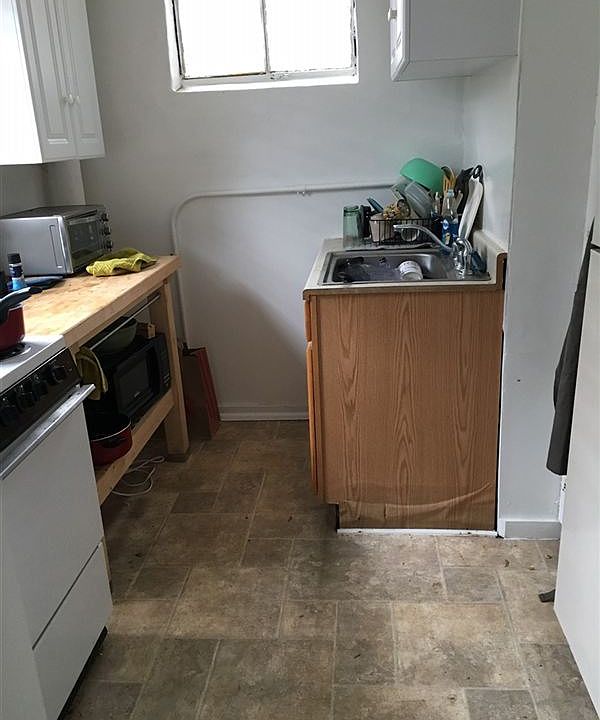 1st image of 1220 White St APT 3