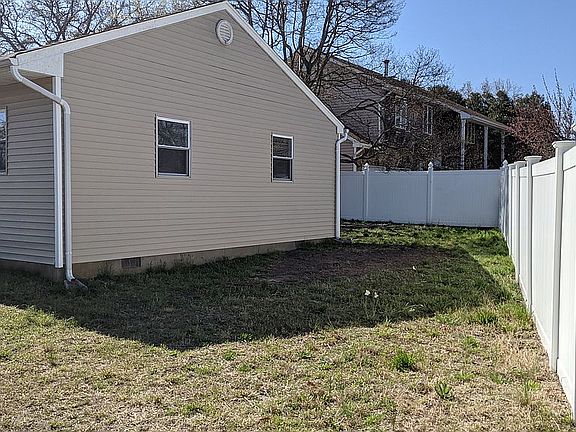 4th image of 1707 Shore Blvd